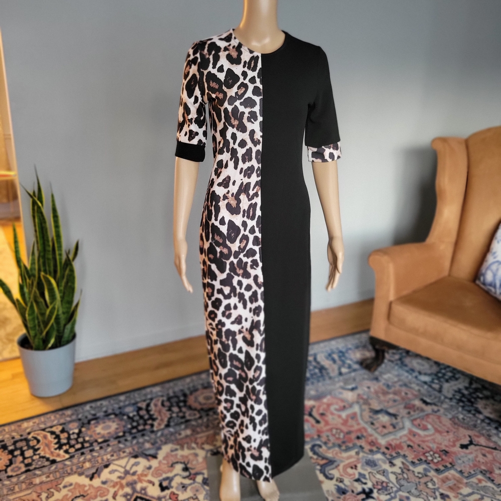 SHEIN Modely Leopard Paneled Bodycon Dress